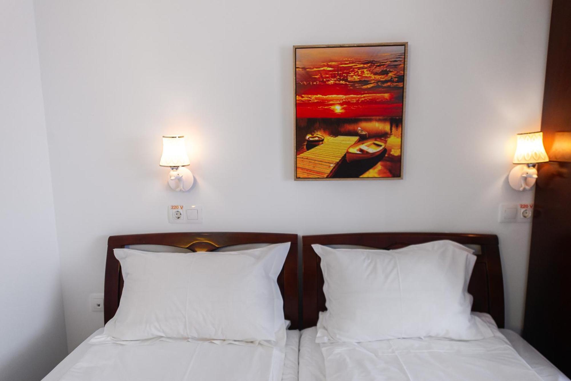 Sunrise Hotel Venus Exterior foto